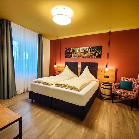 Casa Palatina Bed & Breakfast โกรสคาร์ลบาค ภายนอก รูปภาพ