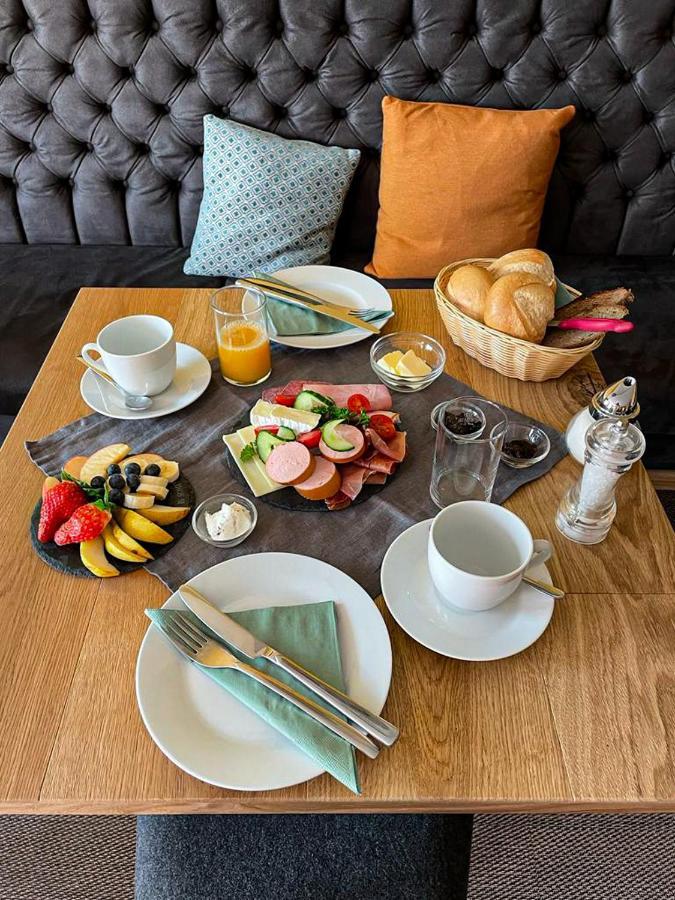 Casa Palatina Bed & Breakfast โกรสคาร์ลบาค ภายนอก รูปภาพ