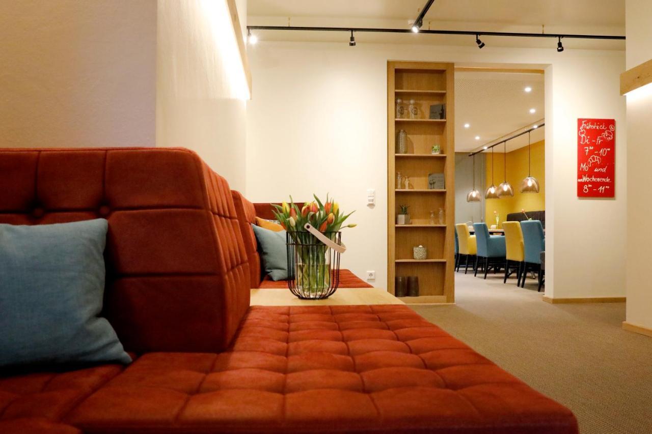 Casa Palatina Bed & Breakfast โกรสคาร์ลบาค ภายนอก รูปภาพ